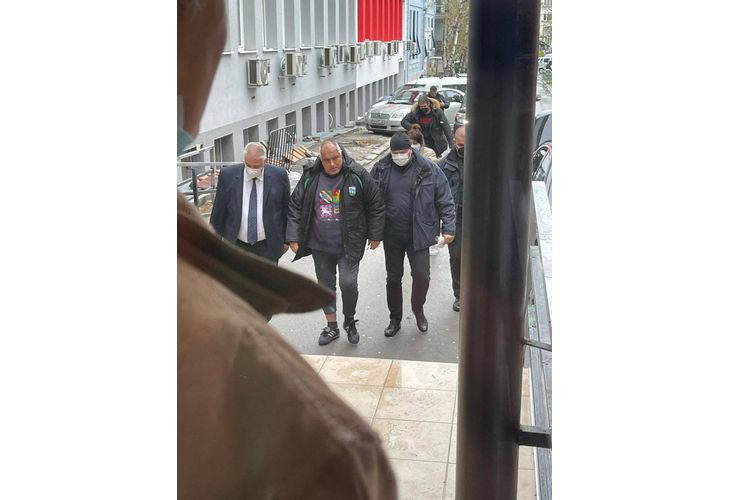 Борисов при приемането му за ЯМР в Болница "Пирогов" Борисов при приемането му за ЯМР в Болница "Пирогов"